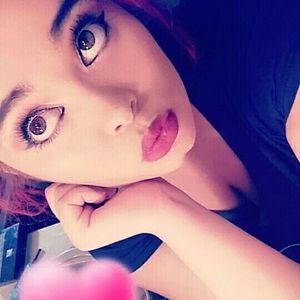 Meet your Posher, Selena